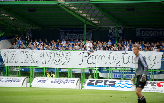 PIŁKA NOŻNA LIGA POLSKA PGE GKS BEŁCHATÓW LECH POZNAŃ