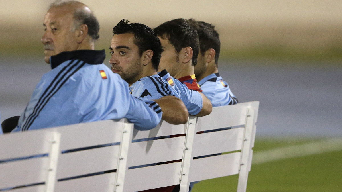 Od lewej: Veicente del Bosque, Xavi Hernandez, Iker Cassilas