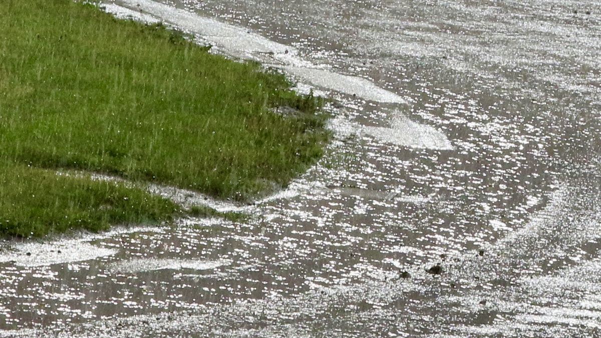 Z powodu silnych opadów deszczu nie odbędą się zmagania o Srebrny Kask w Ostrowie.