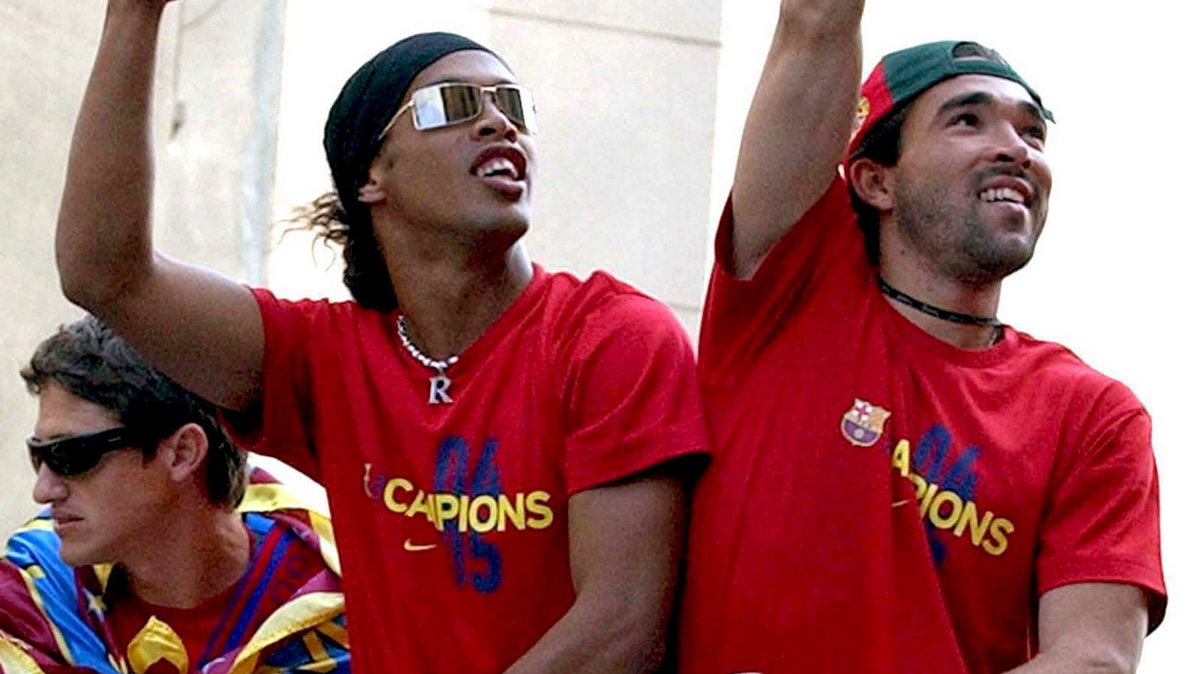 Ronaldinho i Deco świętują mistrzostwo Hiszpanii AD 2005