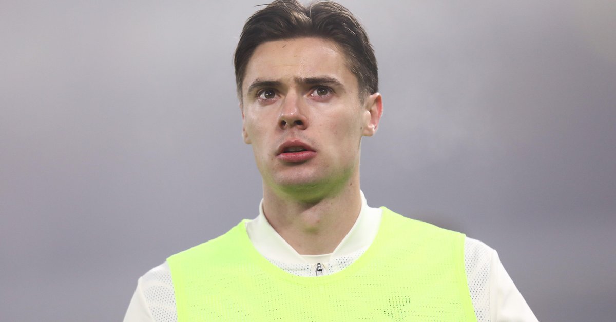 Nicola Zalewski jest w sporych tarapatach. Oto powód