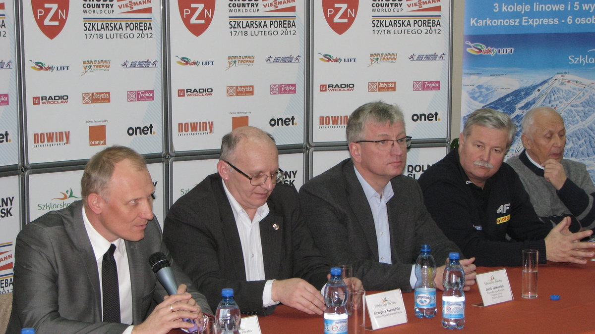 Od lewej: Rafał Jurkowlaniec, Grzegorz Sokoliński, Jacek Jaśkowiak, Apoloniusz Tajner i Julian Gozdowski
