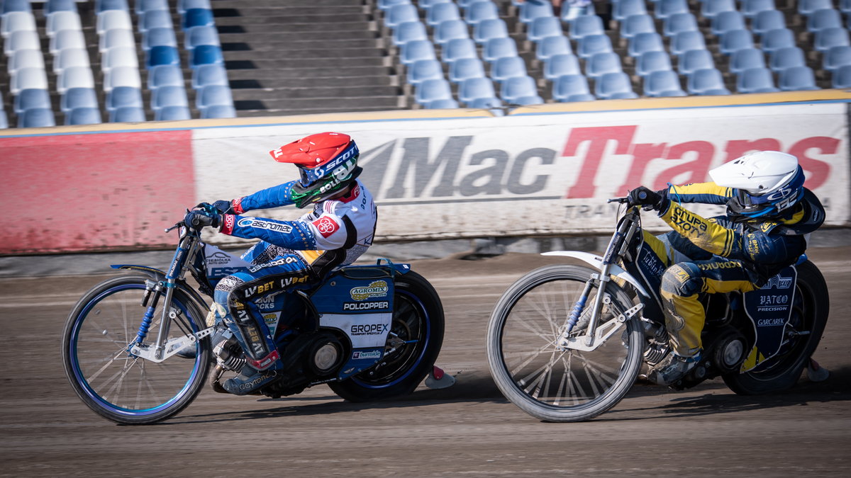 Jason Doyle (kask czerwony). Australijczyk chwali współpracę z Jackiem Rempałą.