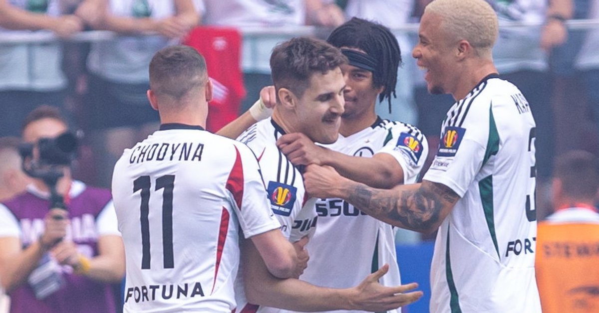 Legia Warszawa gra z Lechem Poznań. Co za hit [WYNIK NA ŻYWO]