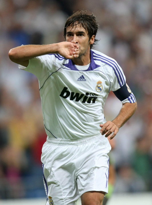 1. RAUL GONZALEZ (Real Madryt/Schalke 04) – 76 goli