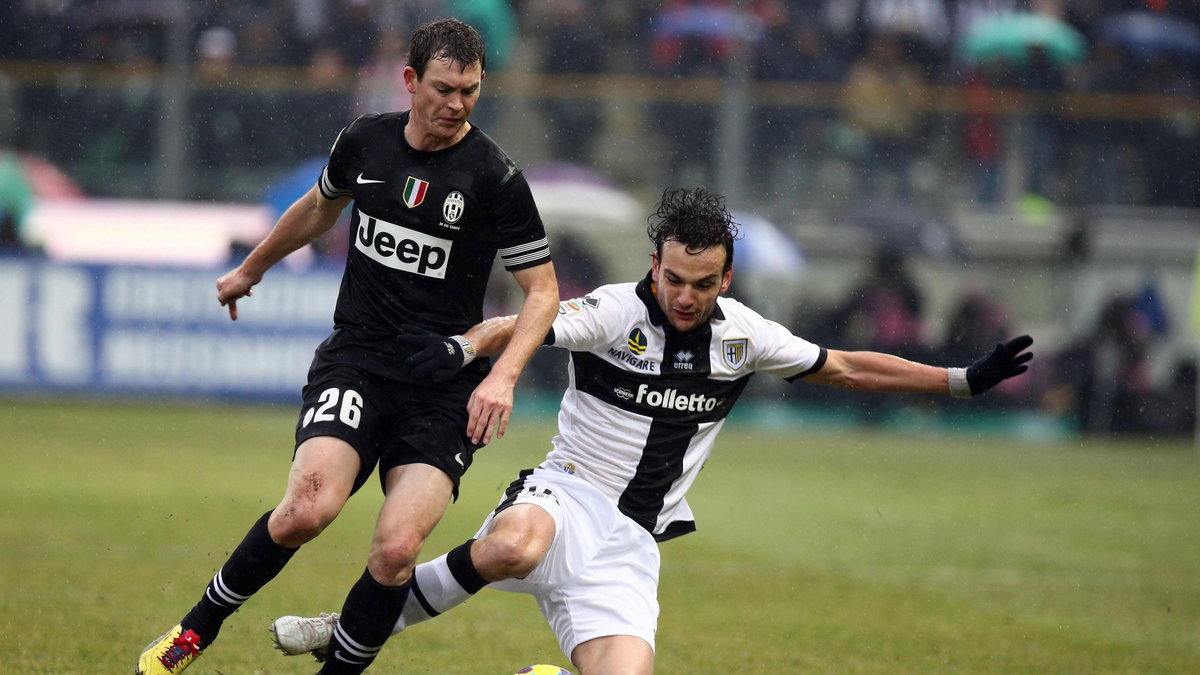 Stephan Lichsteiner (L)