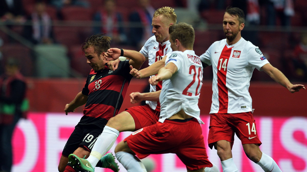 Kadr z ubiegłorocznego meczu Polska - Niemcy, wygranego przez Biało-Czerwonych 2:0