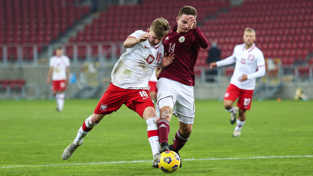 Mateusz Bogusz to jeden z czterech piłkarzy obecnej młodzieżówki, który grał już przeciw Łotwie w poprzednich eliminacjach MME.