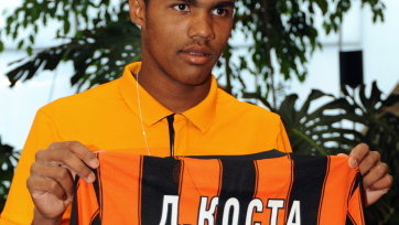 Douglas Costa (L)