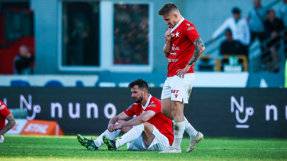 Mecz z Radomiakiem był traumatyczym przeżyciem dla każdego, kto jest związany z Wisłą. Krakowianie prowadzili 2:0, by przegrać 2:4.