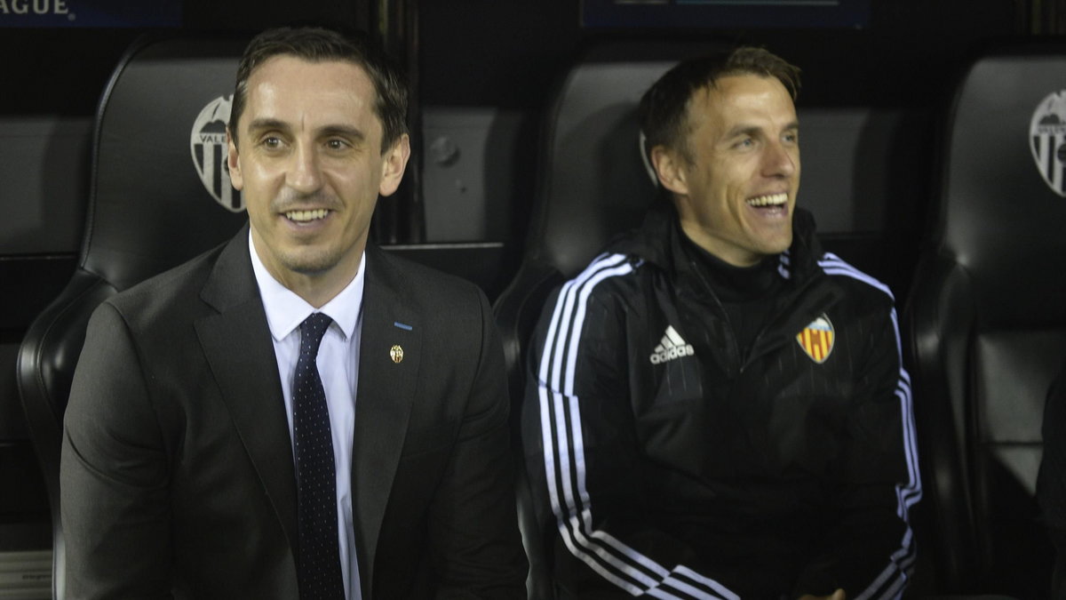 Gary Neville może wpaść w Lidze Europy na Manchester United