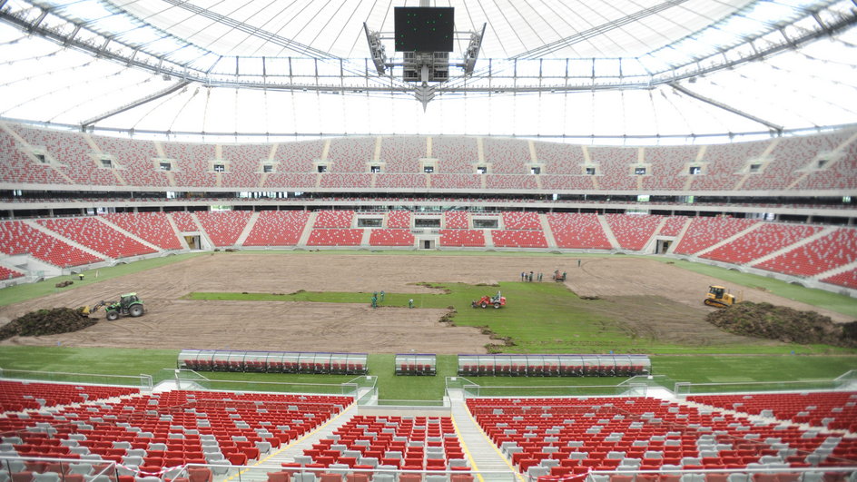 STADION NARODOWY MURAWA WYMIANA