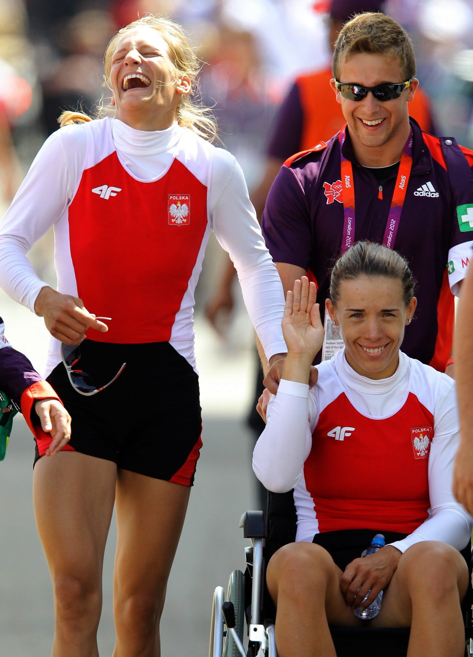 Julia Michalska i Magdalena Fularczyk tworzyły dwójkę podwójną podczas igrzysk olimpijskich w Londynie. Kilka dni przed startem Fularczyk doznała urazu pleców, więc na ceremonię medalową dotarła na... wózku inwalidzkim.