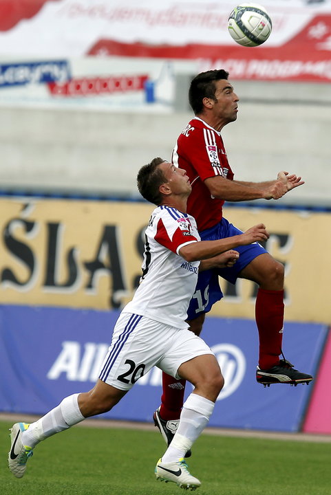 PIŁKA NOŻNA LIGA POLSKA GÓRNIK ZABRZE PIAST GLIWICE