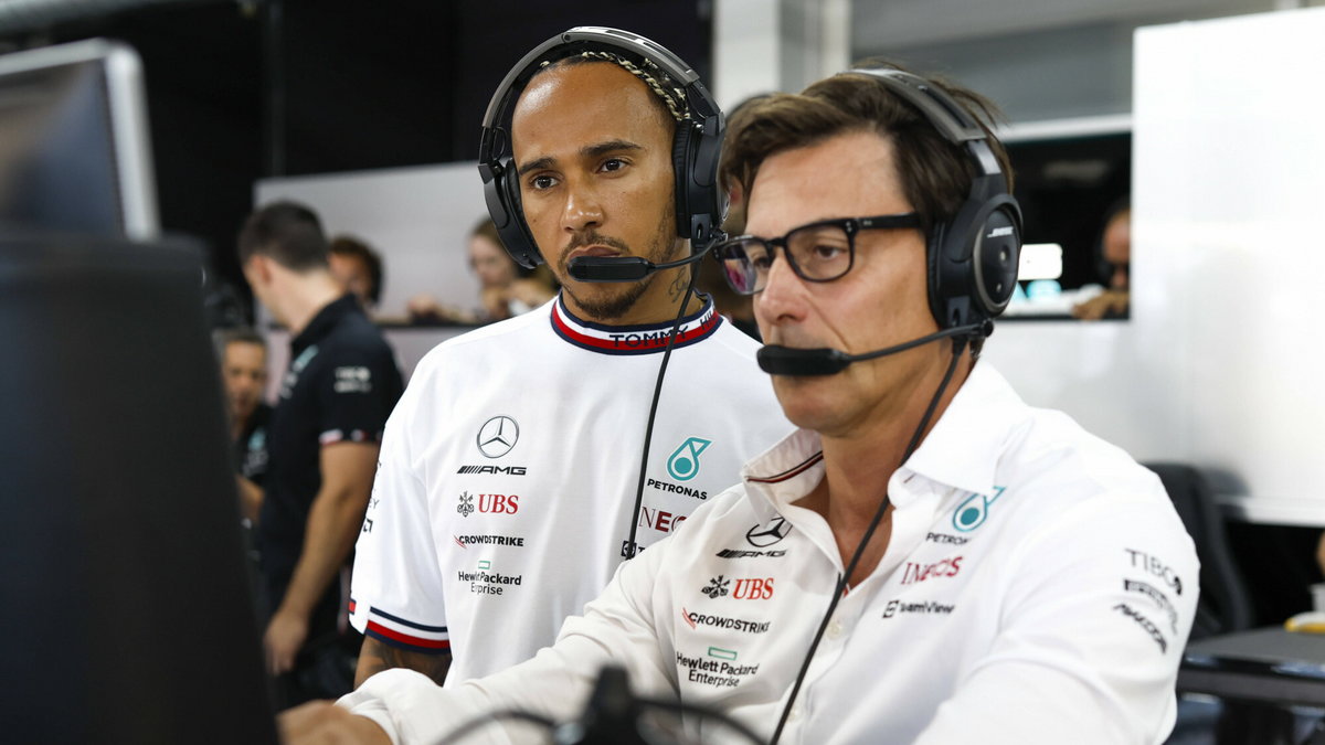 Lewis Hamilton i Toto Wolff