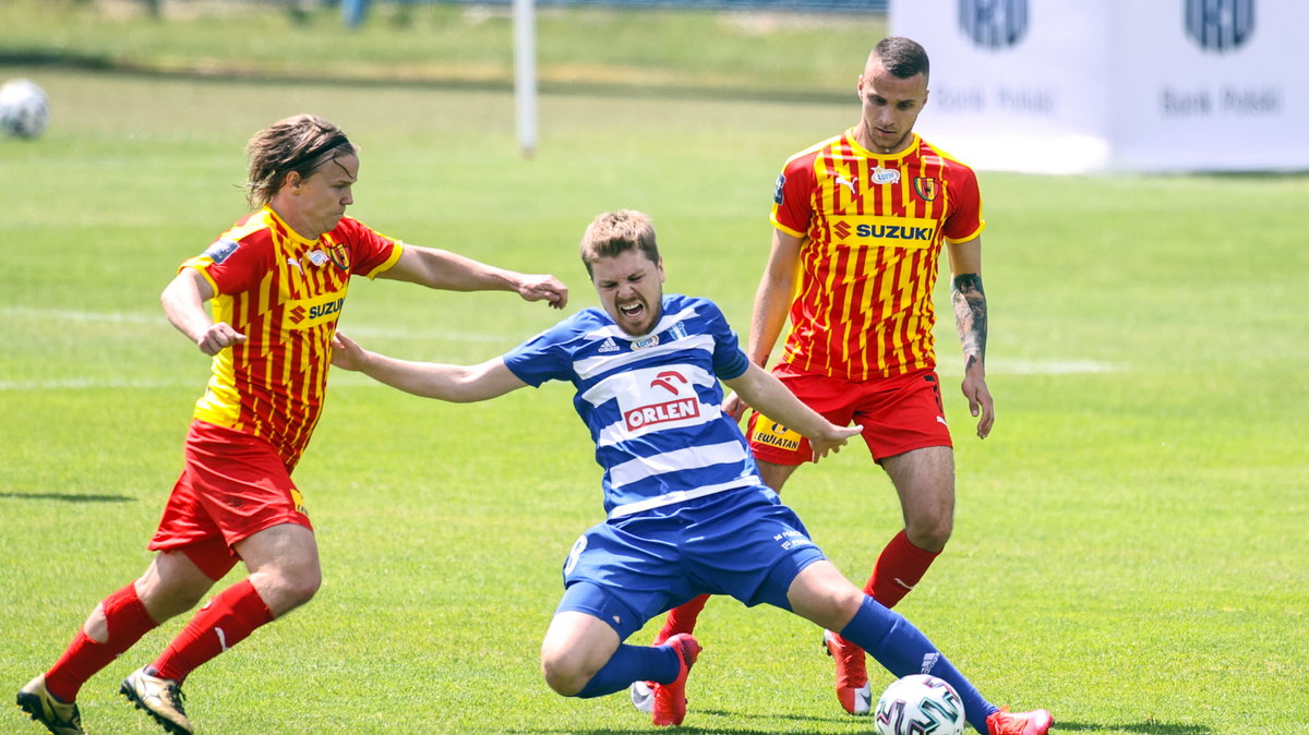 Petteri Forsell (Korona Kielce) i Dominik Furman (Wisła Płock)