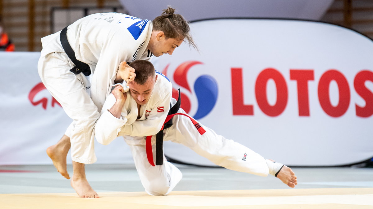 W judo w finale kat. 66 kg Patryk Łoziak (AWF Katowice) pokonał Jakuba Biedrzyckiego (AWFiS Gdańsk)