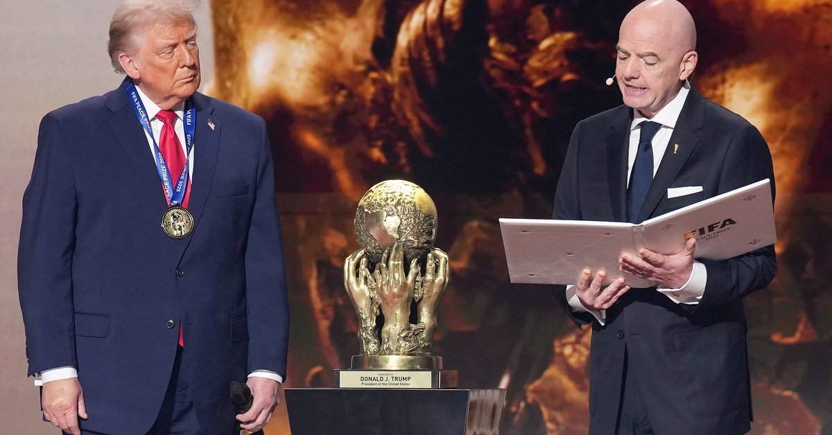 Co naprawdę dostał Donald Trump? Rozpętała się burza. FIFA oskarżana