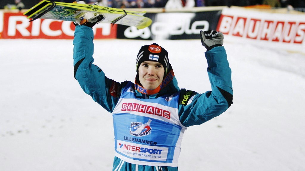 Harri Olli świętujący zwycięstwo w Lillehammer