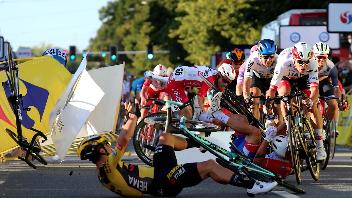 Tour de Pologne: kraksa na mecie w Katowicach