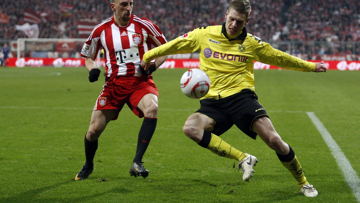 Łukasz Piszczek (P) i Franck Ribery (L)