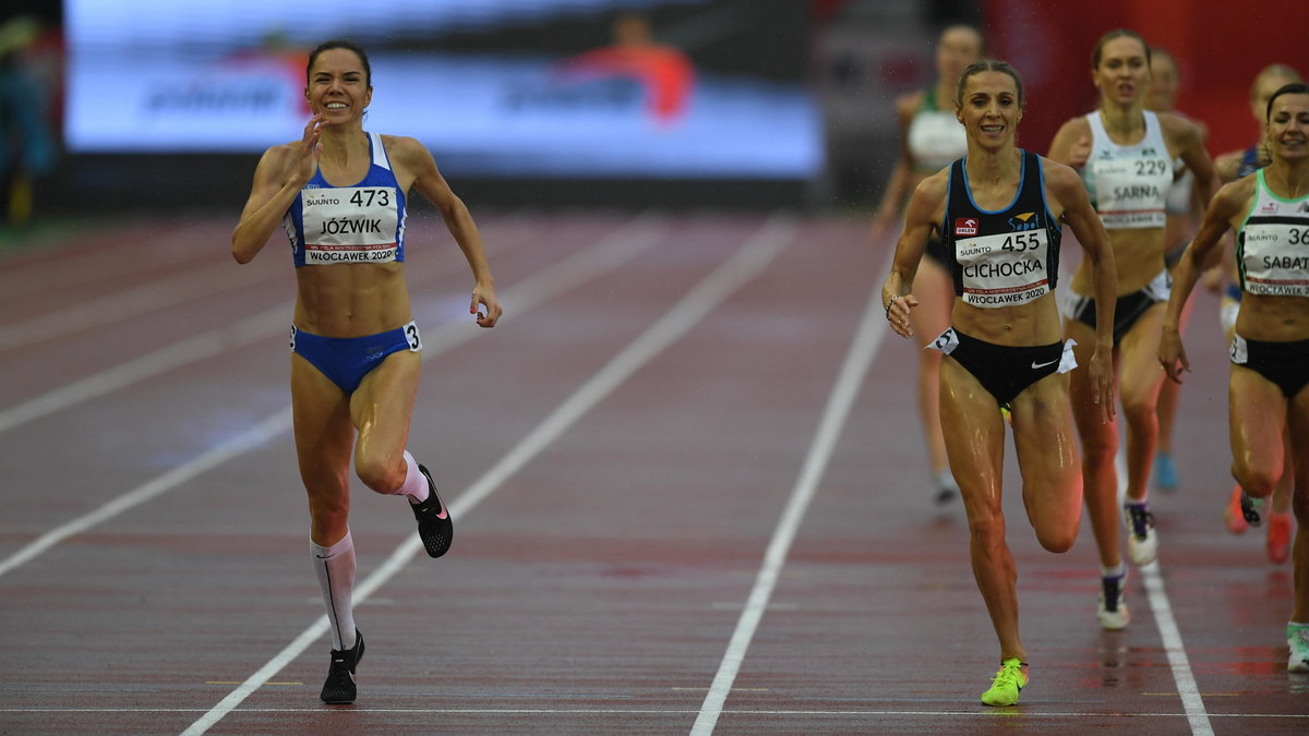  Joanna Jóźwik, Angelika Cichocka i Anna Sabat, w finałowym biegu na 800 m podczas lekkoatletycznych mistrzostw Polski we Włocławku