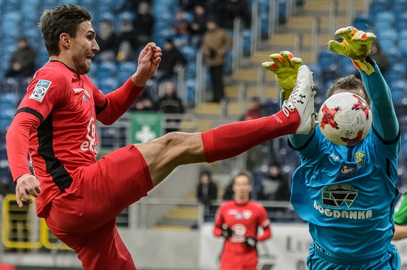 PIŁKA NOŻNA EKSTRAKLASA GÓRNIK ŁĘCZNA - PIAST GLIWICE (Michal Papadopulos i Sergiusz Prusak)