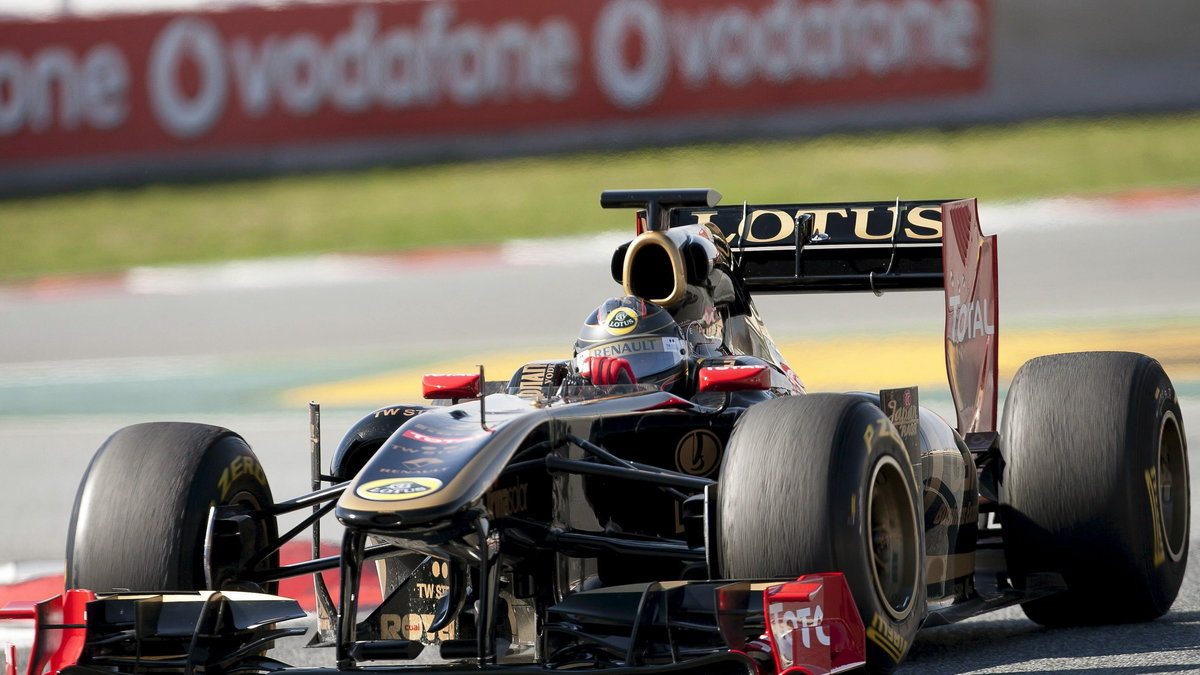 Testy F1 w Barcelonie: bolid Lotus Renault GP