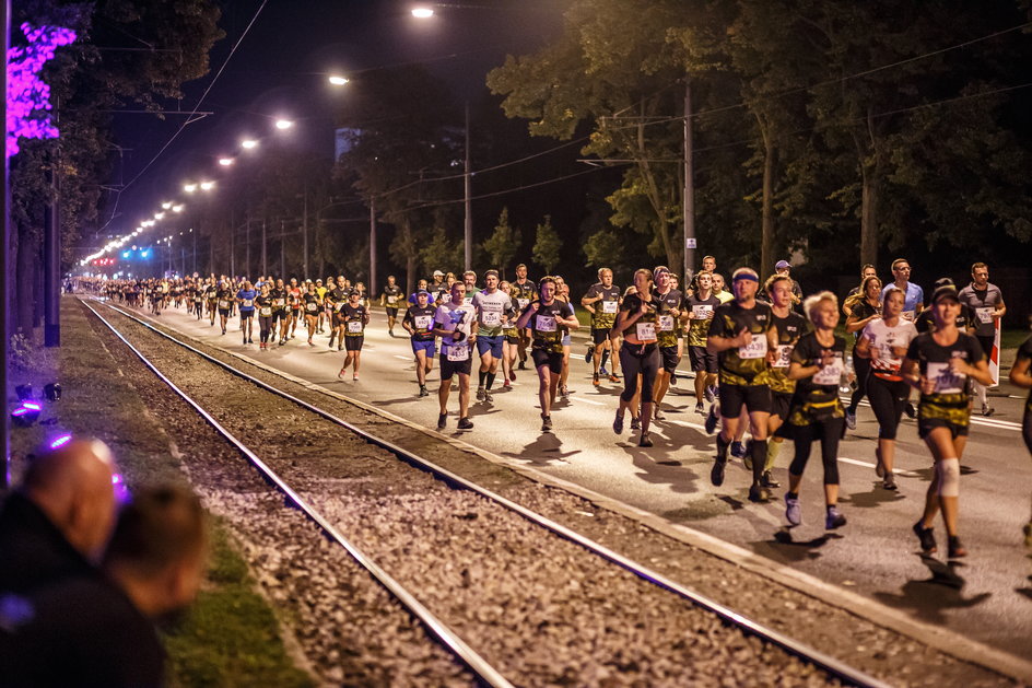 Nocny 4F Półmaraton Praski