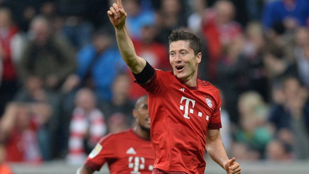 Robert Lewandowski, fot. AFP PHOTO / CHRISTOF STACHE