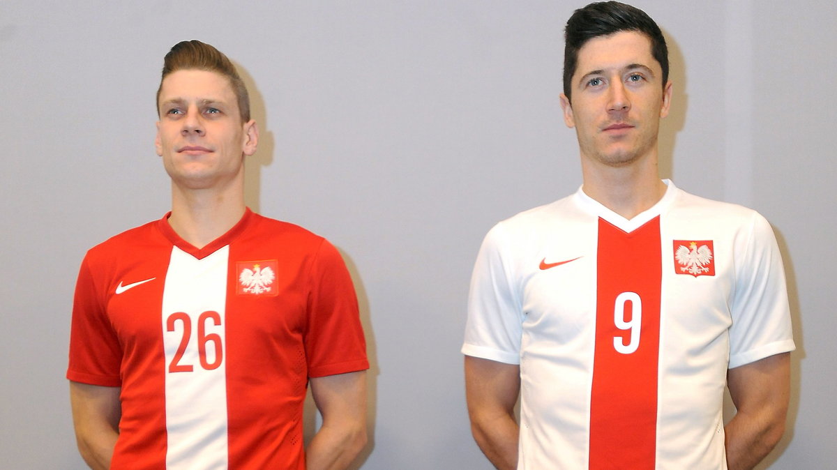 PIŁKA NOŻNA KONFERENCJA REPREZENTACJI POLSKI (Robert Lewandowski Łukasz Piszczek )