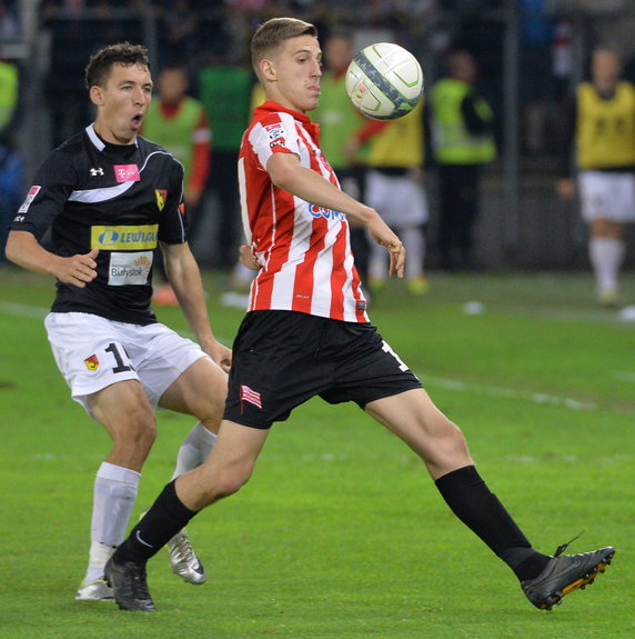 PIŁKARSKA EKSTRAKLASA CRACOVIA KONTRA JAGIELLONIA  (Sebastian Steblecki Jakub Tosik )