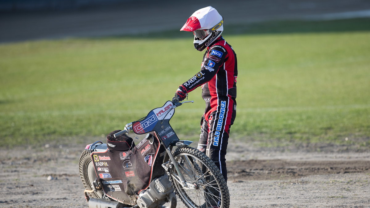 2019.04.02 Ostrow Wielkopolski Zuzel 2019Polfinal Zlotego Kasku N/z Defekt Grzegorz Walasek Foto Marcin Karczewski / PressFocus 2019.04.02 Speedway 2019Polfinal Zlotego Kasku N/z Defekt Grzegorz Walasek Foto Marcin Karczewski / PressFocus