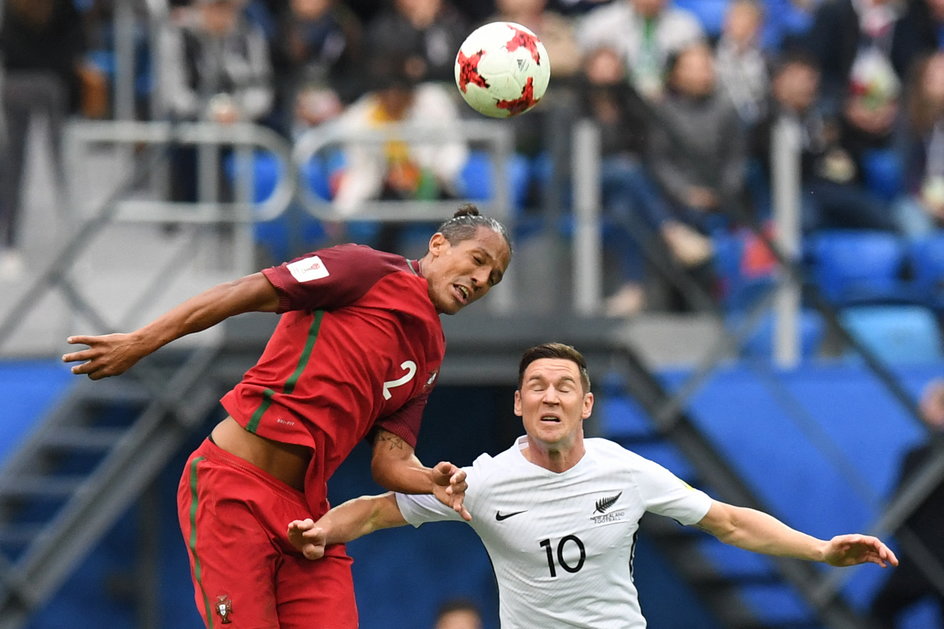 Bruno Alves (z lewej)