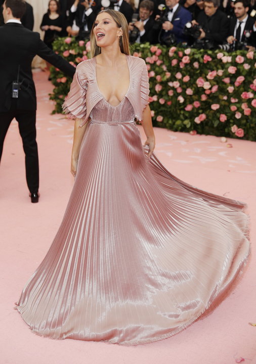 epa07552432 - USA NEW YORK MET GALA (2019 Met Gala at the Metropolitan Museum of Art)