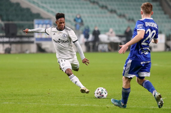 Joel Valencia (pomocnik, Brentford)