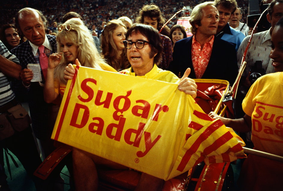 Bobby Riggs podczas "Bitwy płci" w 1973 r. (autor zdjęcia: Bettmann / Contributor)