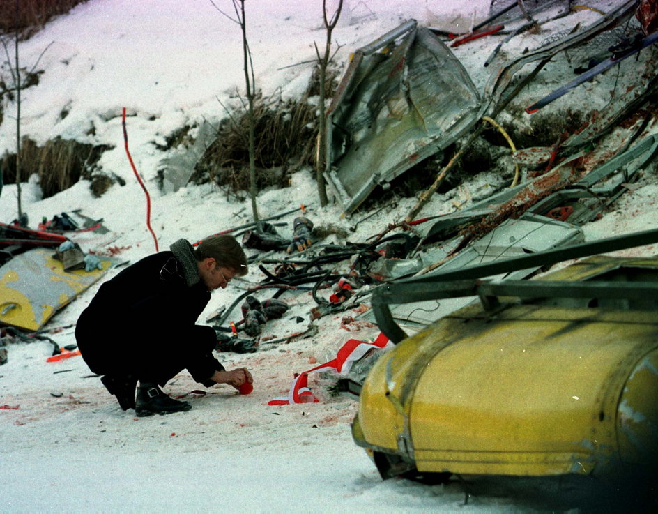 Pracownik Konsulatu RP na miejscu katastrofy w 1998 r.