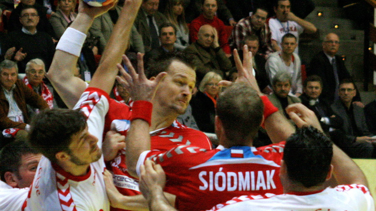 Michał Kubisztal (z piłką w ręce).