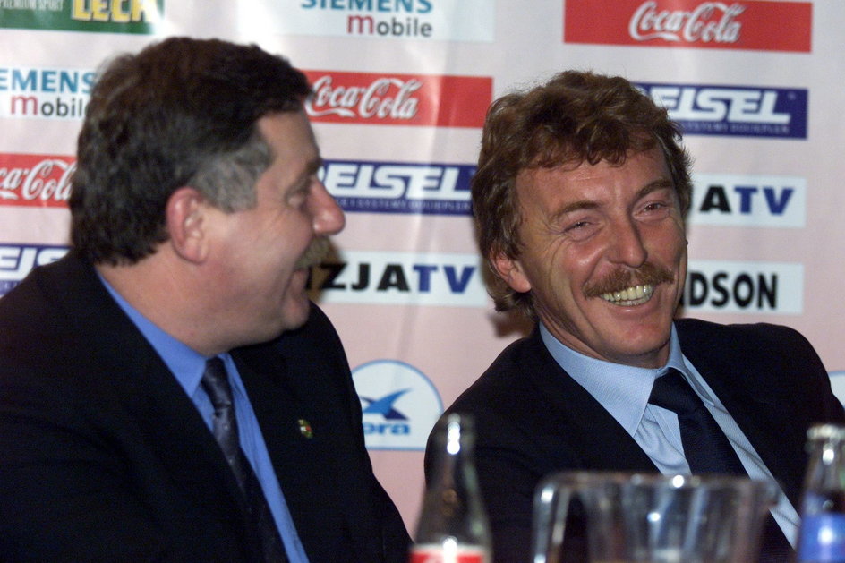 Jerzy Engel i Zbigniew Boniek w 2002 r.