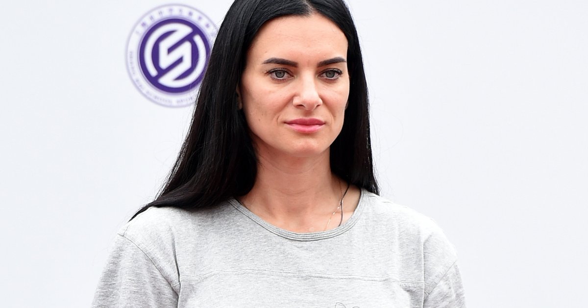 Poważne kłopoty gwiazdy. Nie może wrócić do kraju