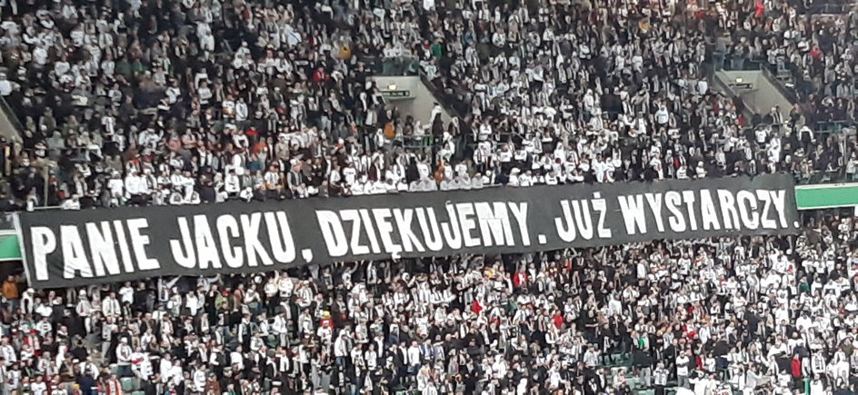 Transparent na meczu Legia – Piast skierowany do dyrektora sportowego Jacka Zielińskiego