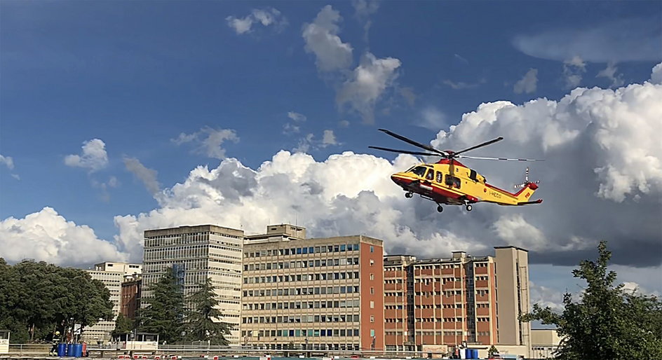 Alex Zanardi został przetransportowany przez helikopter (zdjęcie z miejsca zdarzenia)