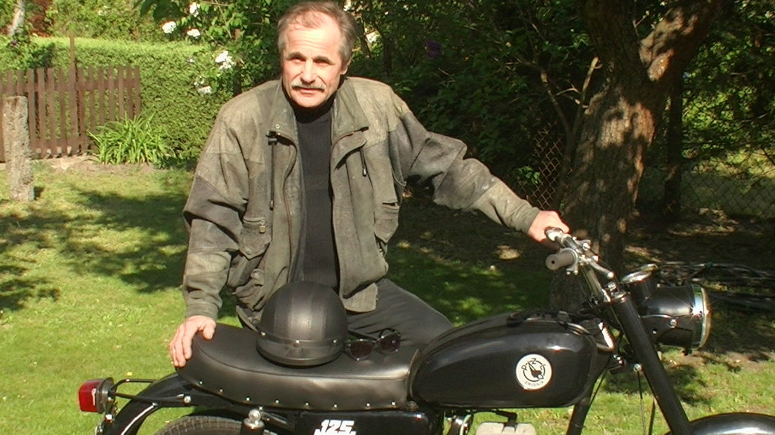 Jan Krzystyniak i jego motocykl