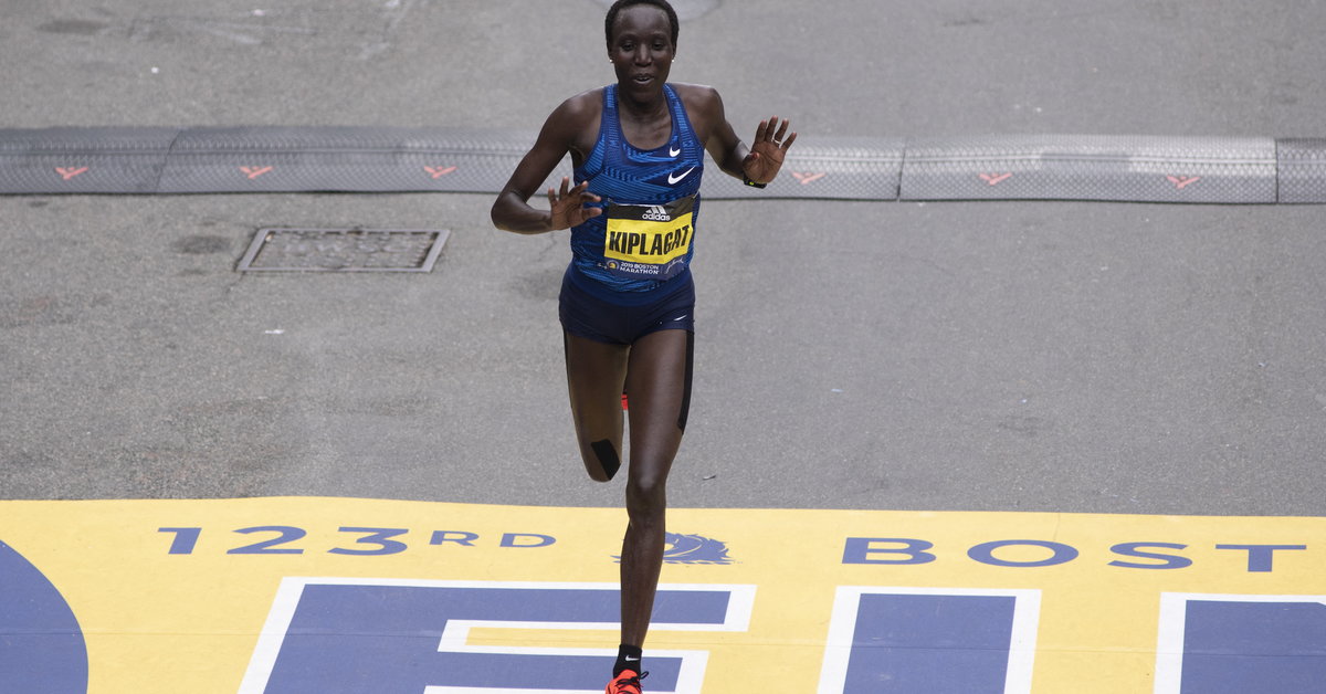 Benson Kipruto I Diana Kipyogei Wygrali 125. Marton W Bostonie ...