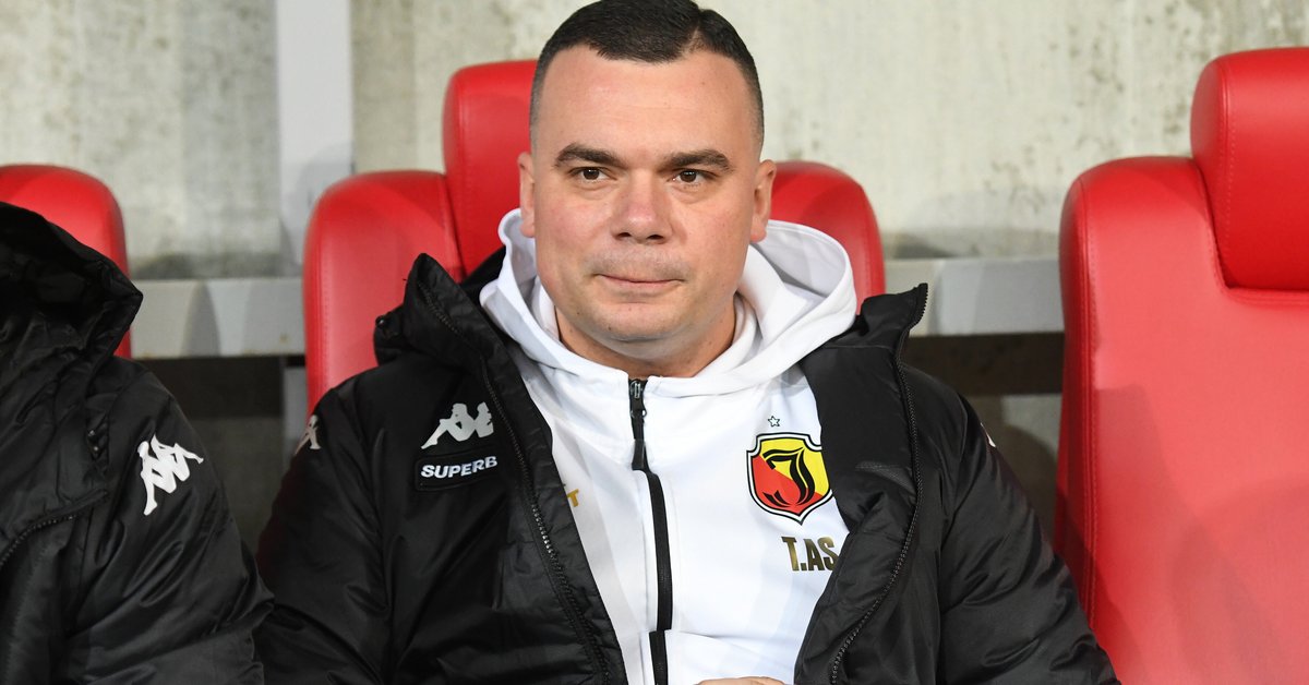 Trener Jagiellonii ukarany podczas meczu Ligi Kkonferencji . Tak zareagował