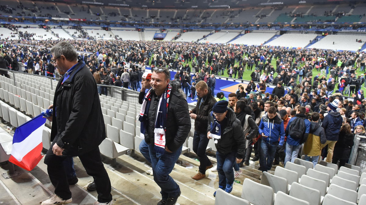 Stade de France kibice na stadionie