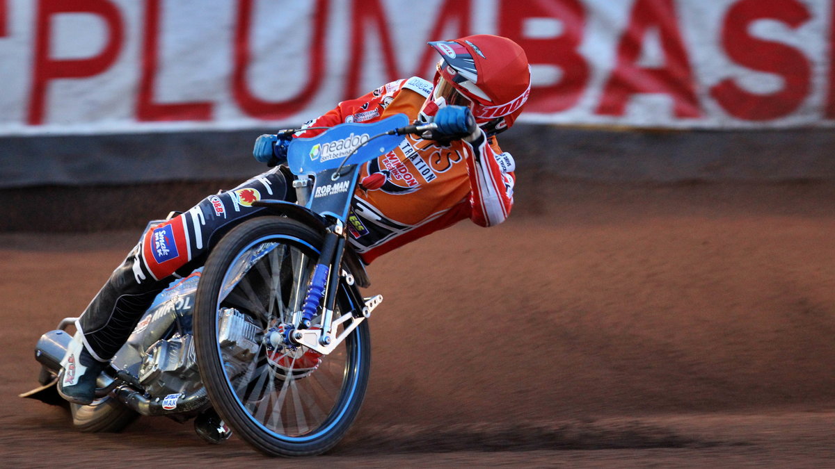 Tobiasz Musielak na Wyspach czuje się doskonale. W barwach Swindon Robins był nawet mistrzem Anglii. Teraz reprezentuje Sheffield Tigers.