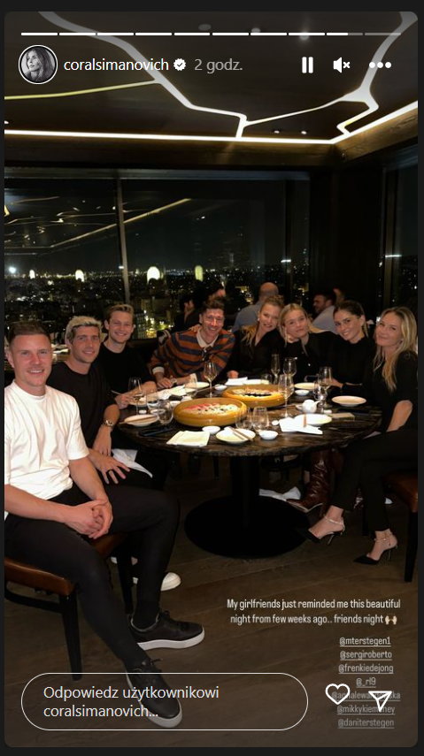Piłkarze FC Barcelona na kolacji ze swoimi partnerkami