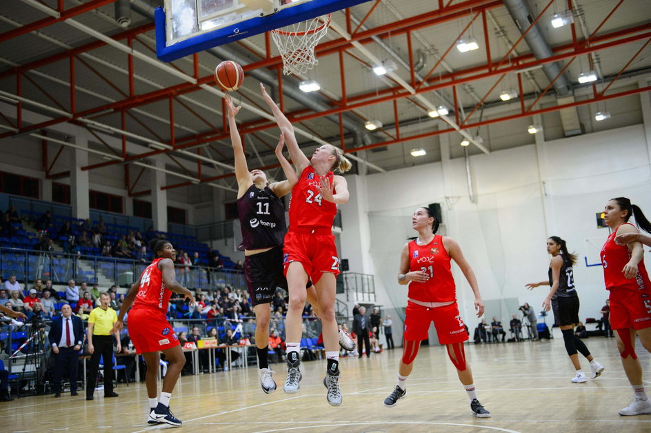 Widzew Łódź wygrał w minionym sezonie Energa Basket Ligi Kobiet trzy spotkania, tyle samo co ekipa MKK Siedlce. Zajął ostatnie miejsce z powodu gorszego bilansu bezpośrednich meczów.